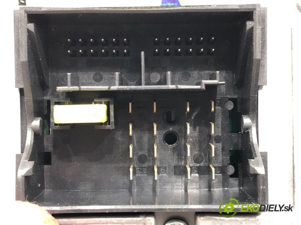 AUDI A4 B8 Avant (8K5) 2007 - 2015    1.8 TFSI 118 kW [160 KM] benzyna 2007 - 2012  RADIO 8T1035186B (Audio zariadenia)