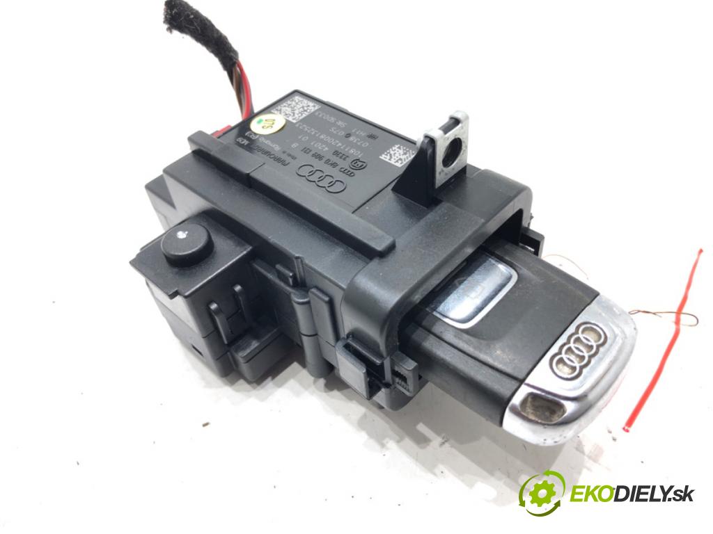 AUDI A4 B8 Avant (8K5) 2007 - 2015    1.8 TFSI 118 kW [160 KM] benzyna 2007 - 2012  spinačka 8K0909131B (Spínacie skrinky a kľúče)