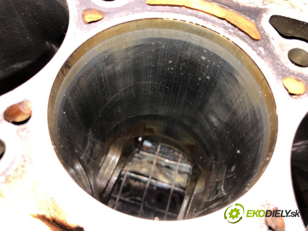 AUDI A4 B8 Avant (8K5) 2007 - 2015    1.8 TFSI 118 kW [160 KM] benzyna 2007 - 2012  blok Motor CAB (Blok motora)