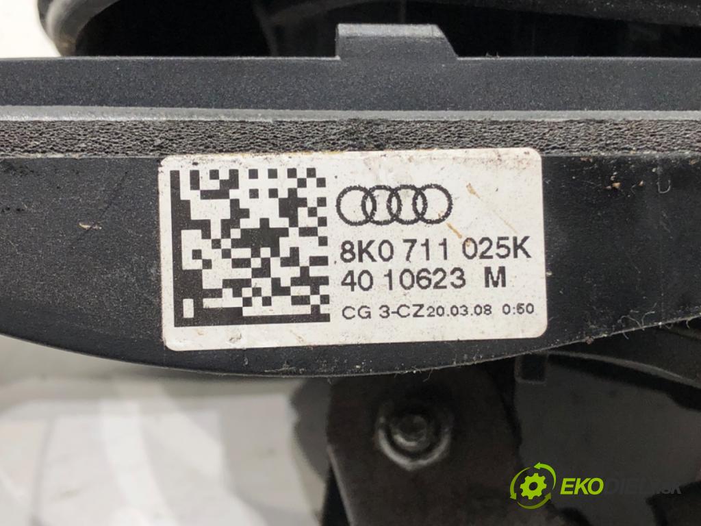 AUDI A4 B8 Avant (8K5) 2007 - 2015    1.8 TFSI 118 kW [160 KM] benzyna 2007 - 2012  Kulisa 8K0711025K (Rýchlostné páky / kulisy)
