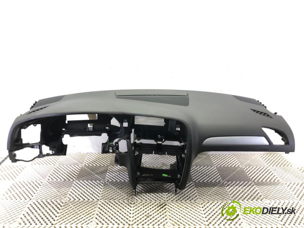 AUDI A4 B8 Avant (8K5) 2007 - 2015    1.8 TFSI 118 kW [160 KM] benzyna 2007 - 2012  Palubná doska  (Palubné dosky)