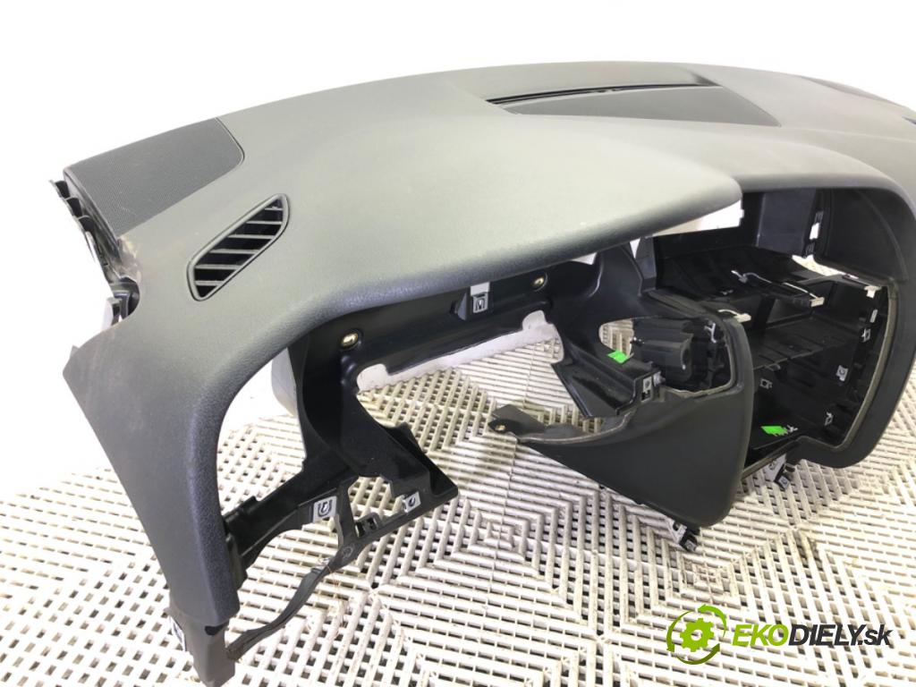 AUDI A4 B8 Avant (8K5) 2007 - 2015    1.8 TFSI 118 kW [160 KM] benzyna 2007 - 2012  Palubná doska  (Palubné dosky)