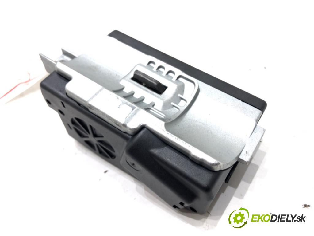 AUDI A4 B8 Avant (8K5) 2007 - 2015    1.8 TFSI 118 kW [160 KM] benzyna 2007 - 2012  blokáda volantu 8K0905852C (Ostatné)