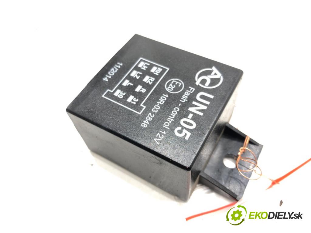 TOYOTA YARIS VERSO (_P2_) 1999 - 2005    1.3 (NCP20_, NCP22_) 63 kW [86 KM] benzyna 1999 - 2002  Modul ťažného oka UN-05 (Ostatné)