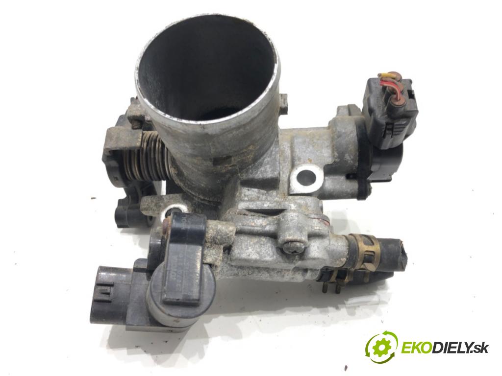 TOYOTA YARIS VERSO (_P2_) 1999 - 2005    1.3 (NCP20_, NCP22_) 63 kW [86 KM] benzyna 1999 - 2002  Škrtiaca klapka 22270-21010 (Škrtiace klapky)
