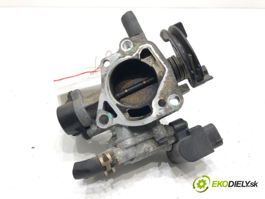 TOYOTA YARIS VERSO (_P2_) 1999 - 2005    1.3 (NCP20_, NCP22_) 63 kW [86 KM] benzyna 1999 - 2002  Škrtiaca klapka 22270-21010 (Škrtiace klapky)