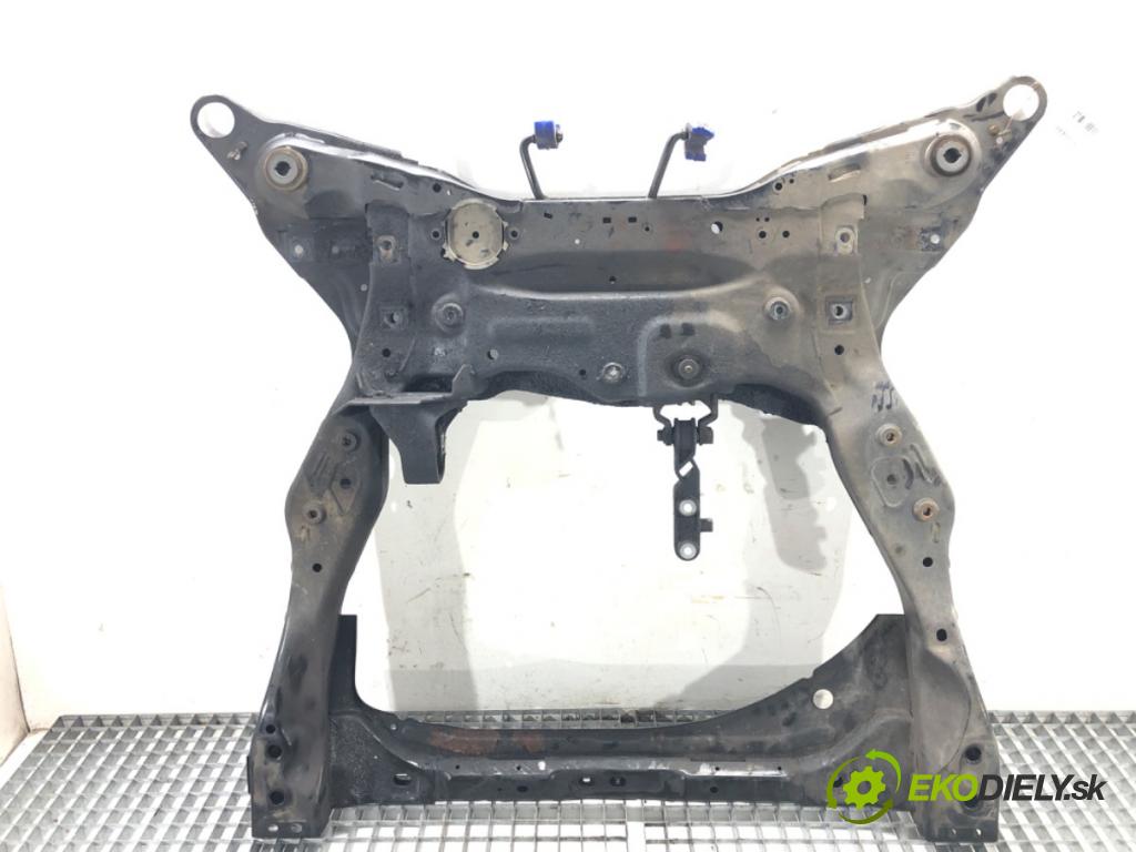 VOLVO XC60 II (246) 2017 - 2022    D4 AWD 140 kW [190 KM] olej napędowy 2017 - 2022  výztuha pod motor  (Výztuhy přední)