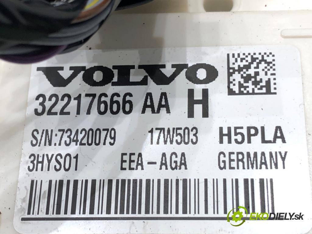 VOLVO XC60 II (246) 2017 - 2022    D4 AWD 140 kW [190 KM] olej napędowy 2017 - 2022  modul BSI 32217666 (Pojistkové skříňky)