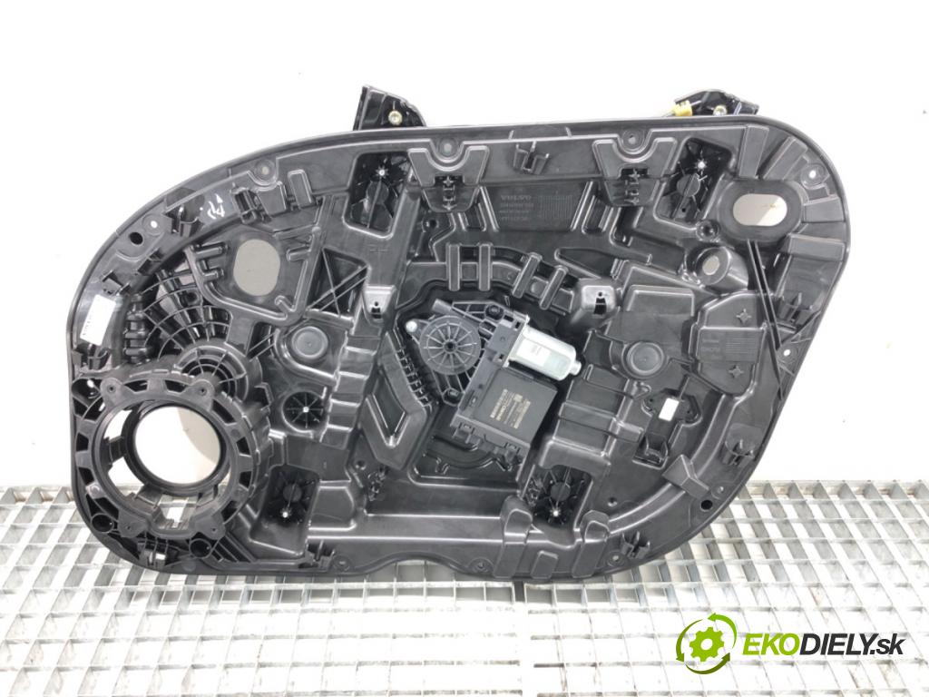 VOLVO XC60 II (246) 2017 - 2022    D4 AWD 140 kW [190 KM] olej napędowy 2017 - 2022  mechanismus okna pravý přední část