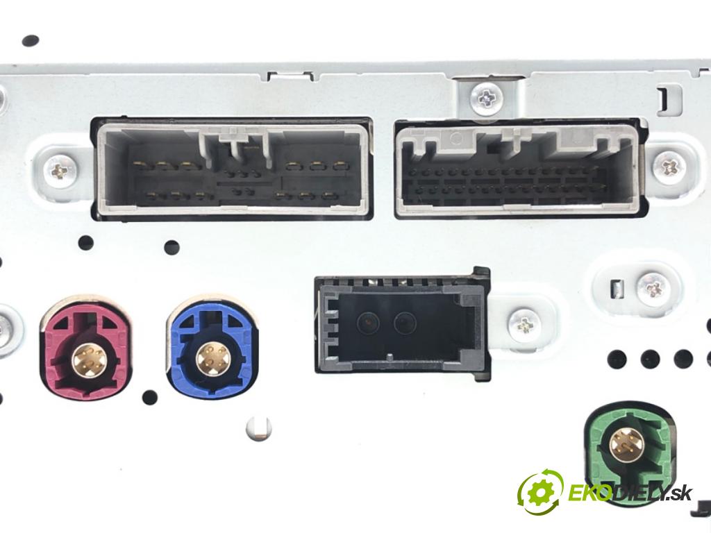 VOLVO XC60 II (246) 2017 - 2022    D4 AWD 140 kW [190 KM] olej napędowy 2017 - 2022  RADIO Navigácia 31466207 (Audio zariadenia)