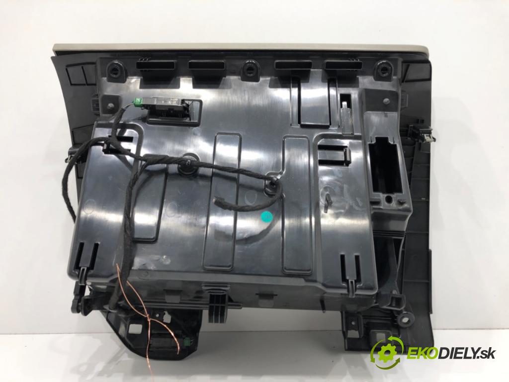 VOLVO XC60 II (246) 2017 - 2022    D4 AWD 140 kW [190 KM] olej napędowy 2017 - 2022  Priehradka, kastlík spolujazdca 31417596 (Priehradky, kastlíky)