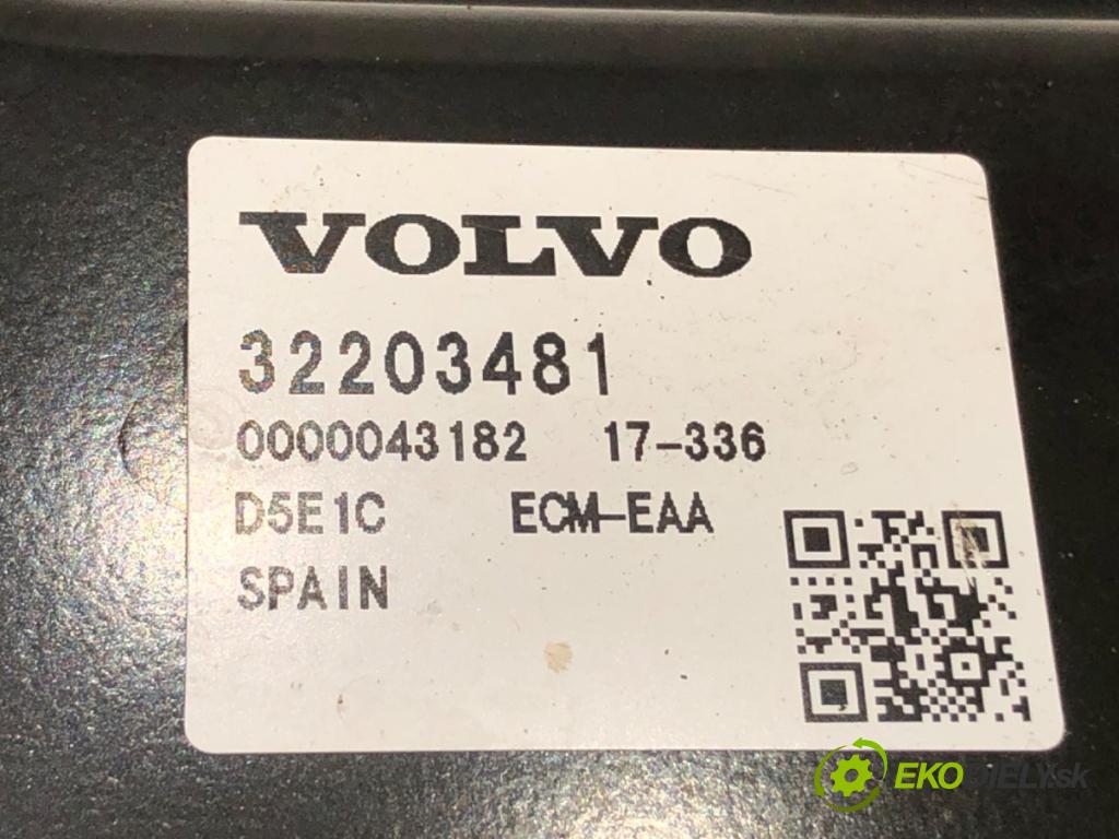 VOLVO XC60 II (246) 2017 - 2022    D4 AWD 140 kW [190 KM] olej napędowy 2017 - 2022  riadiaca jednotka Motor 32203481 (Riadiace jednotky)