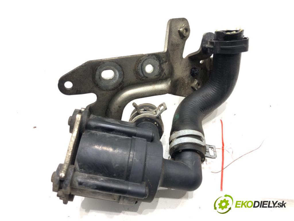 VOLVO XC60 II (246) 2017 - 2022    D4 AWD 140 kW [190 KM] olej napędowy 2017 - 2022  DALŠÍ: pumpa vody 31686005 (Vodní pumpy)