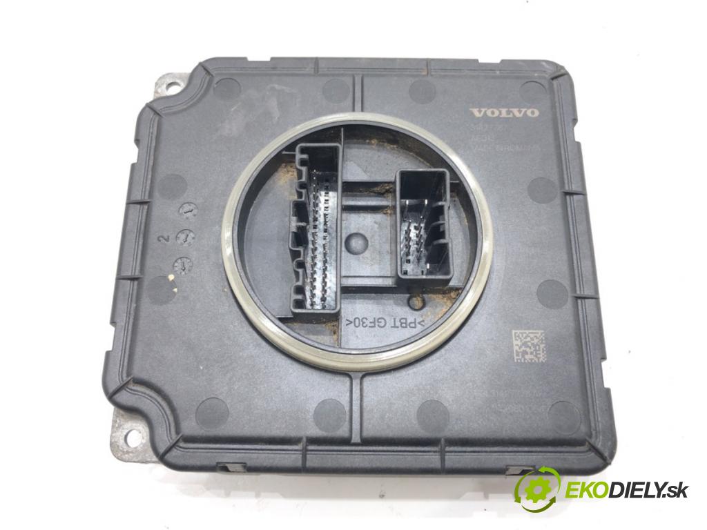 VOLVO XC60 II (246) 2017 - 2022    D4 AWD 140 kW [190 KM] olej napędowy 2017 - 2022  Menič XENON 31427787 (Riadiace jednotky xenónu)
