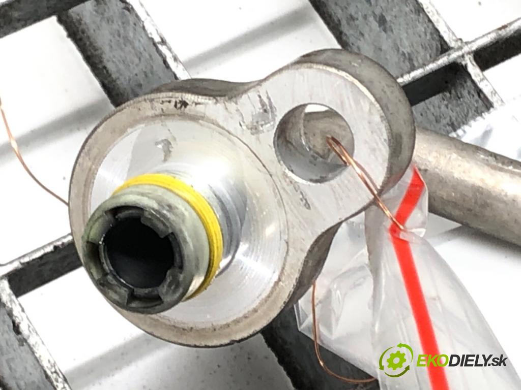 VOLVO XC60 II (246) 2017 - 2022    D4 AWD 140 kW [190 KM] olej napędowy 2017 - 2022  rúrka klimatizácie 31369332 (Rúrky klimatizácie)