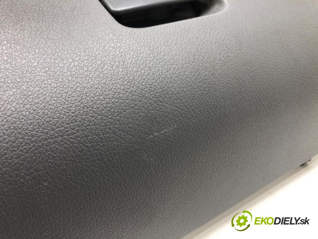 MERCEDES-BENZ VITO Autobus (W639) 2003 - 2022    109 CDI (639.701, 639.703) 70 kW [95 KM] olej napędowy 2006 - 2022  Priehradka, kastlík spolujazdca  (Priehradky, kastlíky)