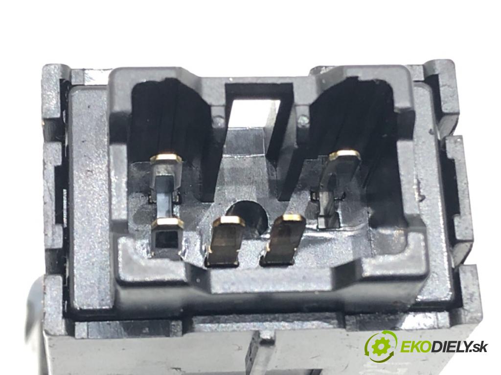 SUZUKI SX4 (EY, GY) 2006 - 2022    1.6 VVT (RW 416) 79 kW [107 KM] benzyna 2006 - 2022  Prepínač ohrievania, vyhrievania sedačky  (Prepínače, spínače, tlačidlá a ovládače kúrenia)