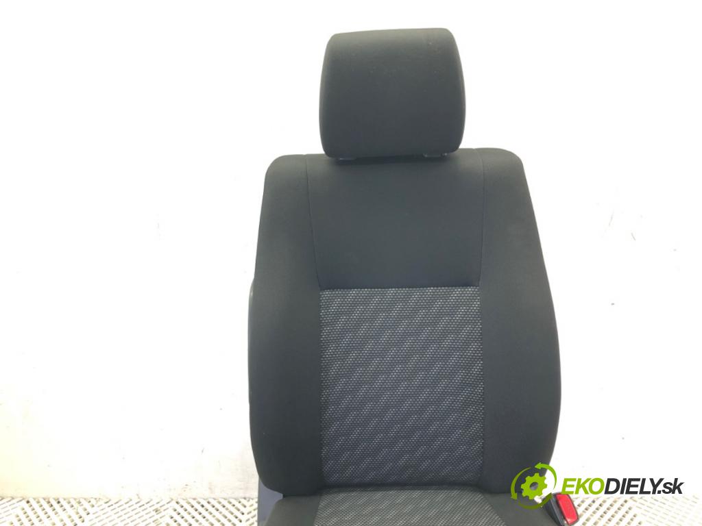 SUZUKI SX4 (EY, GY) 2006 - 2022    1.6 VVT (RW 416) 79 kW [107 KM] benzyna 2006 - 2022  Sedadlo pravy predný