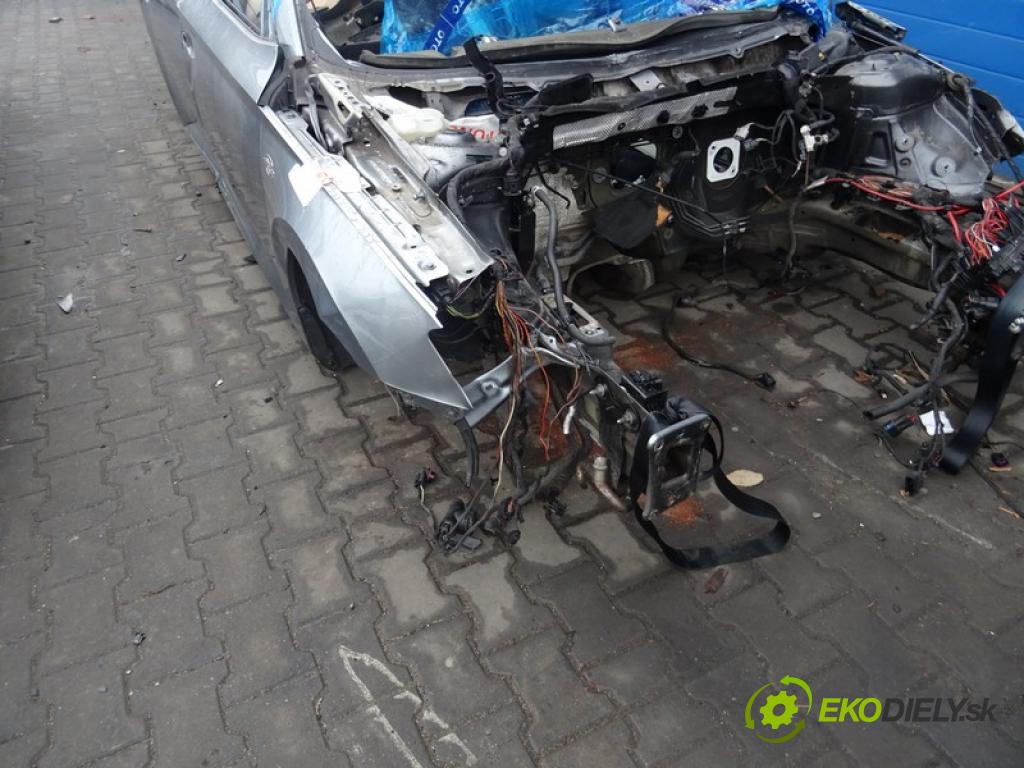 SKODA SUPERB III Kombi (3V5) 2015 - 2022    2.0 TSI 4x4 206 kW [280 KM] benzyna 2015 - 2022  KAROSERIA ČTVRŤÁK blatník zadní část levý POŠTY: prahy střecha