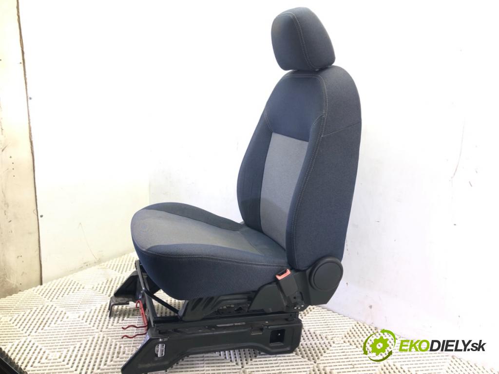 PEUGEOT BIPPER (AA_) 2008 - 2022    1.4 HDi 50 kW [68 KM] olej napędowy 2008 - 2022  Sedadlo pravy predný
