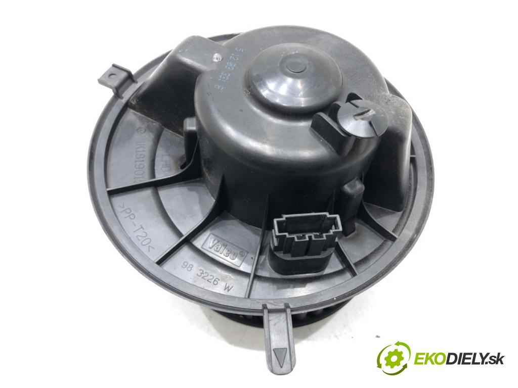 VW TOURAN (1T1, 1T2) 2003 - 2010    1.9 TDI 74 kW [100 KM] olej napędowy 2003 - 2004  ventilátor kúrenia 1K1819015