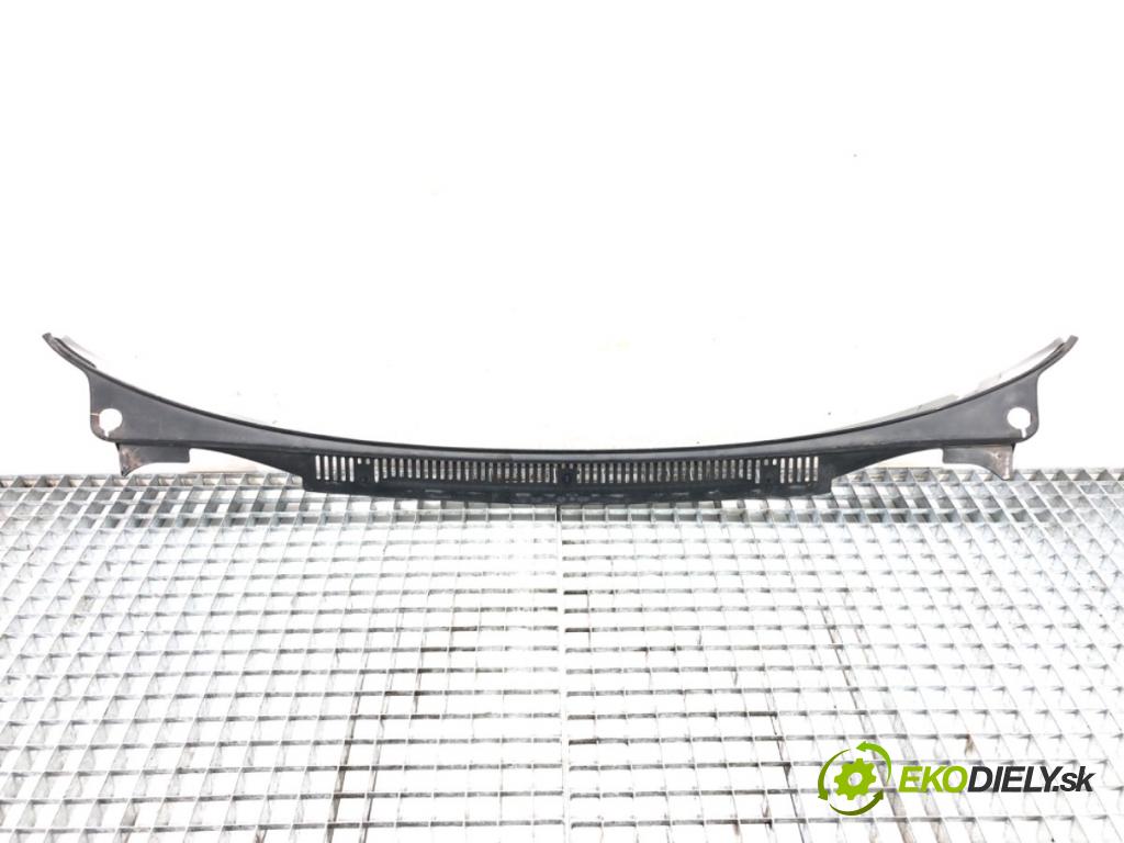 VW TOURAN (1T1, 1T2) 2003 - 2010    1.9 TDI 74 kW [100 KM] olej napędowy 2003 - 2004  Torpédo, plast pod čelné okno  (Torpéda)