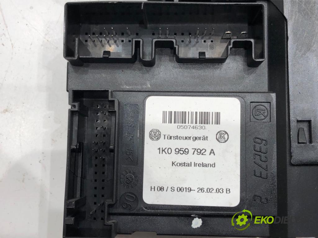 VW TOURAN (1T1, 1T2) 2003 - 2010    1.9 TDI 74 kW [100 KM] olej napędowy 2003 - 2004  motorek sťahovaní okna přední část pravý 1K0959792A (Ostatné)