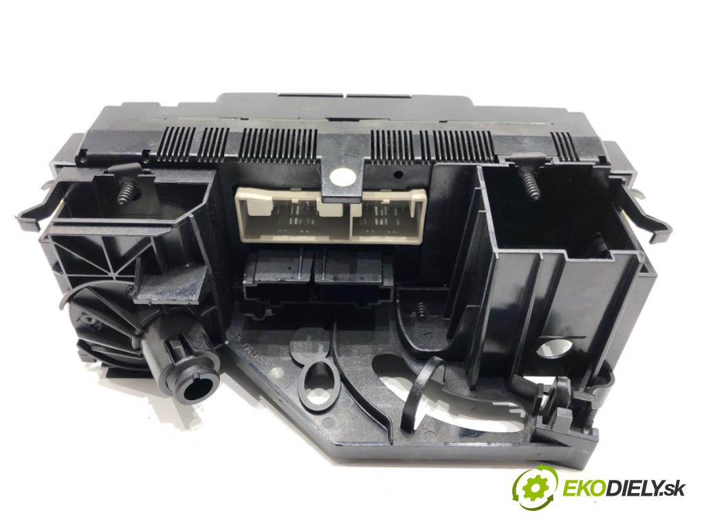 VW TOURAN (1T1, 1T2) 2003 - 2010    1.9 TDI 74 kW [100 KM] olej napędowy 2003 - 2004  Panel ovládania kúrenia  (Prepínače, spínače, tlačidlá a ovládače kúrenia)