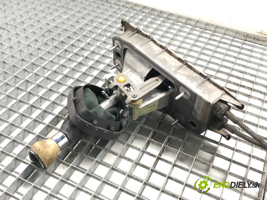 VW TOURAN (1T1, 1T2) 2003 - 2010    1.9 TDI 74 kW [100 KM] olej napędowy 2003 - 2004  Kulisa 1T0711049M (Rýchlostné páky / kulisy)