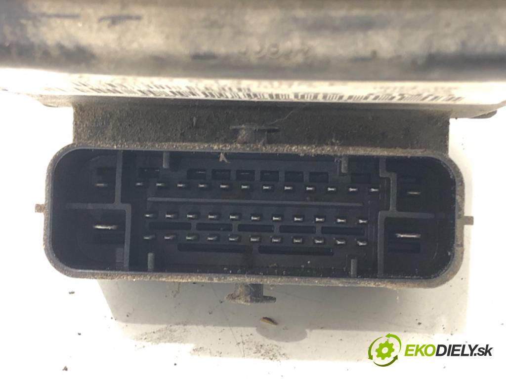 VW PASSAT B6 Variant (3C5) 2005 - 2011    1.9 TDI 77 kW [105 KM] olej napędowy 2005 - 2010  Pumpa ABS 3C0614095P (Pumpy ABS)