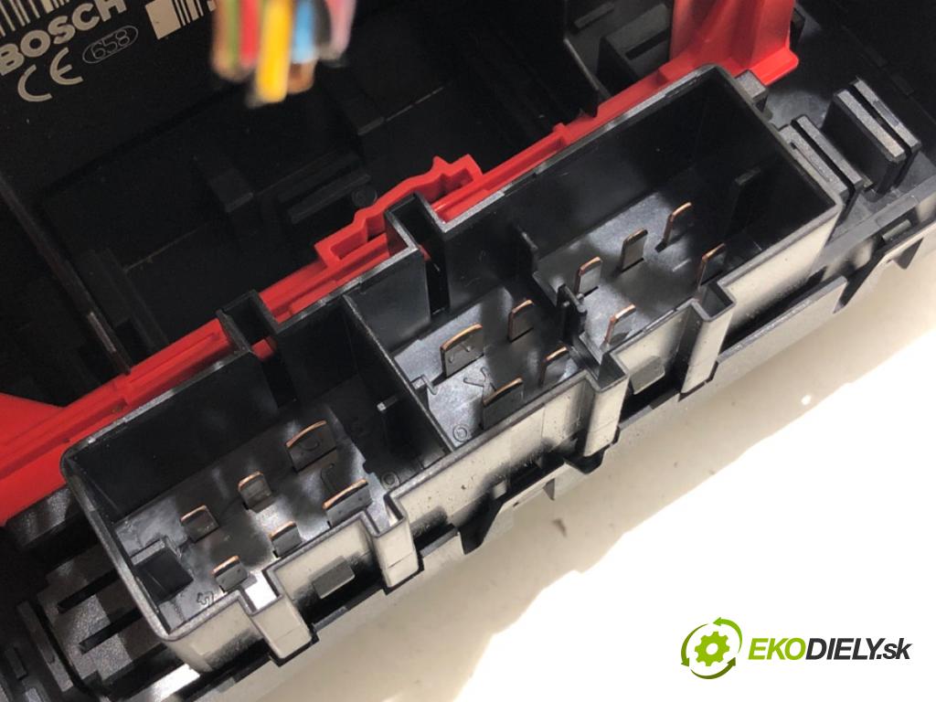 VW PASSAT B6 Variant (3C5) 2005 - 2011    1.9 TDI 77 kW [105 KM] olej napędowy 2005 - 2010  Modul BORDNETZ 3C0937049H (Ostatné)