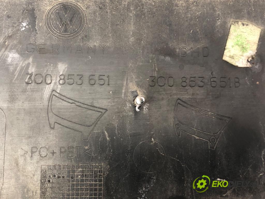 VW PASSAT B6 Variant (3C5) 2005 - 2011    1.9 TDI 77 kW [105 KM] olej napędowy 2005 - 2010  mřížka maska 3C0853651 (Mřížky (masky) chladičů)