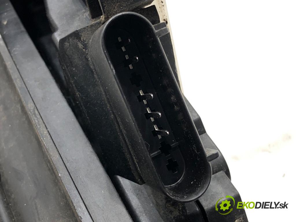 FORD MONDEO V sedan (CD) 2012 - 2022    2.0 EcoBoost 179 kW [243 KM] benzyna 2012 - 2016  zámok dveře pravý přední část AE8A-5421812-BF
