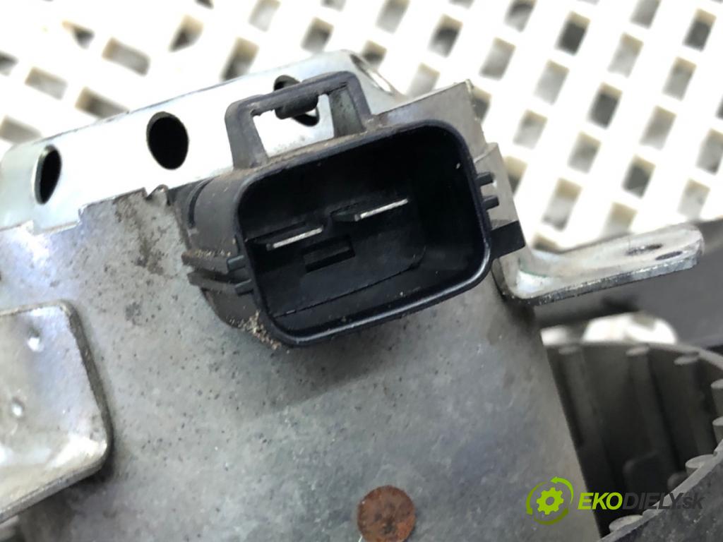 FORD MONDEO V sedan (CD) 2012 - 2022    2.0 EcoBoost 179 kW [243 KM] benzyna 2012 - 2016  Ventilátor klimatizácie 5YY0646 (Ventilátory chladičov klimatizácie)