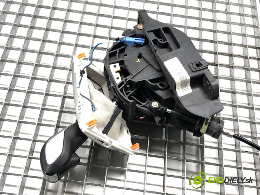 FORD MONDEO V sedan (CD) 2012 - 2022    2.0 EcoBoost 179 kW [243 KM] benzyna 2012 - 2016  Kulisa DG9P-7K004-JC3JA6 (Rýchlostné páky / kulisy)