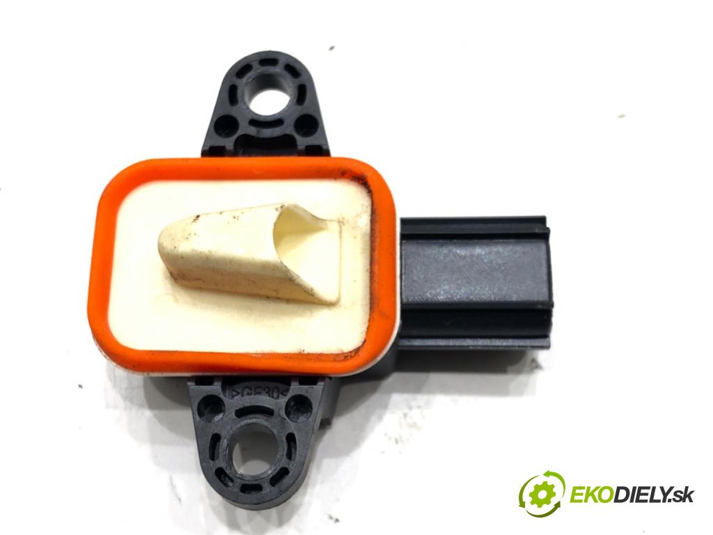 FORD MONDEO V sedan (CD) 2012 - 2022    2.0 EcoBoost 179 kW [243 KM] benzyna 2012 - 2016  Snímač nárazu F2GT-14C676-AA (Snímače nárazu)