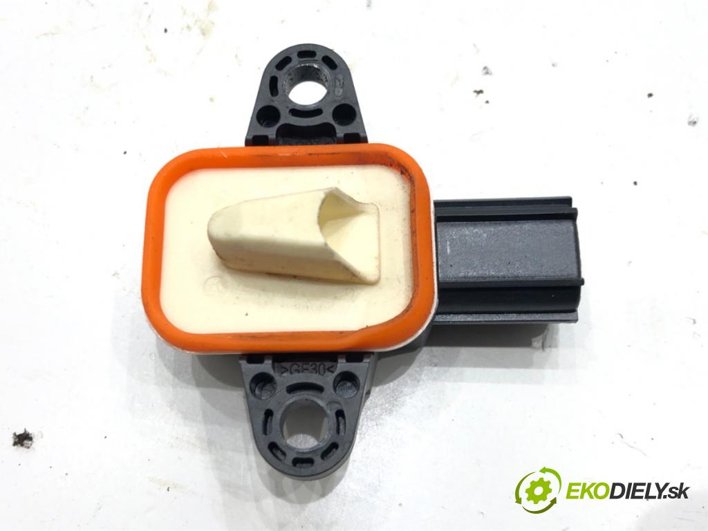 FORD MONDEO V sedan (CD) 2012 - 2022    2.0 EcoBoost 179 kW [243 KM] benzyna 2012 - 2016  Snímač nárazu F2GT-14C676-AA (Snímače nárazu)