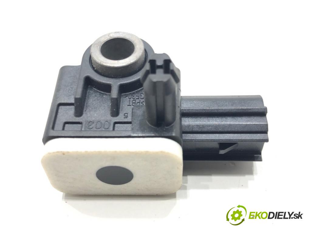 FORD MONDEO V sedan (CD) 2012 - 2022    2.0 EcoBoost 179 kW [243 KM] benzyna 2012 - 2016  Snímač nárazu CM5T-14B006-AA (Snímače nárazu)