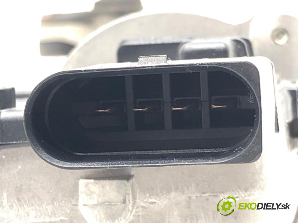 VW T-CROSS (C11) 2018 - 2022    1.0 TSi 85 kW [116 KM] benzyna 2018 - 2022  Mechanizmus stieračov predný 2GM955023A (Motorčeky stieračov predné)