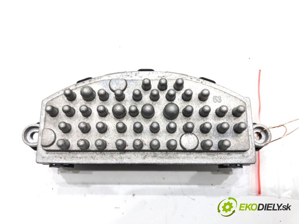 VW T-CROSS (C11) 2018 - 2022    1.0 TSi 85 kW [116 KM] benzyna 2018 - 2022  odpor rezistor topení vzduchu 5Q0907521C (Odpory topení)