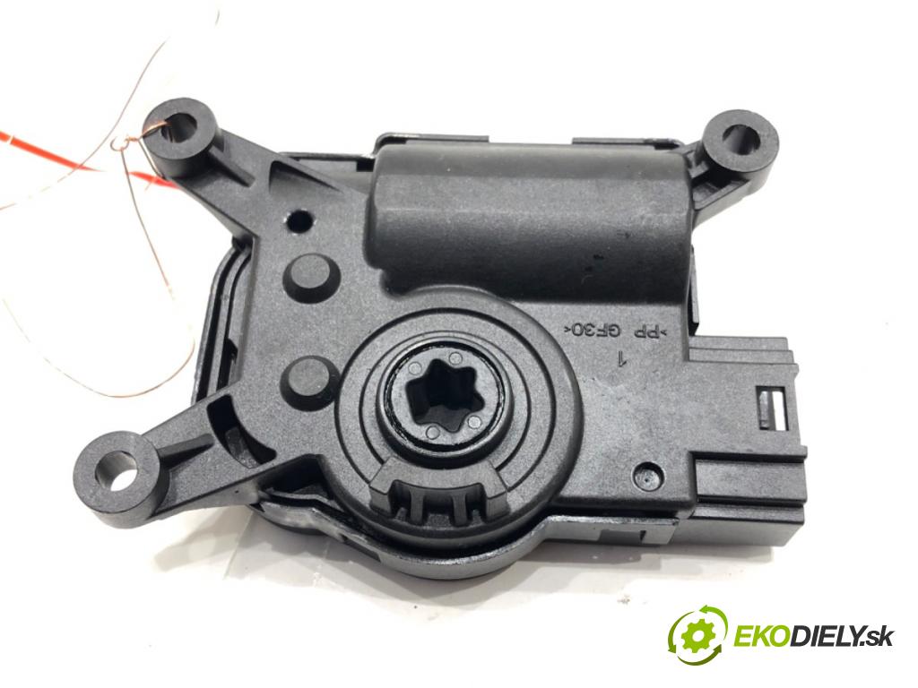 VW T-CROSS (C11) 2018 - 2022    1.0 TSi 85 kW [116 KM] benzyna 2018 - 2022  Motorček kúrenia 2Q0907511F (Motorčeky kúrenia)