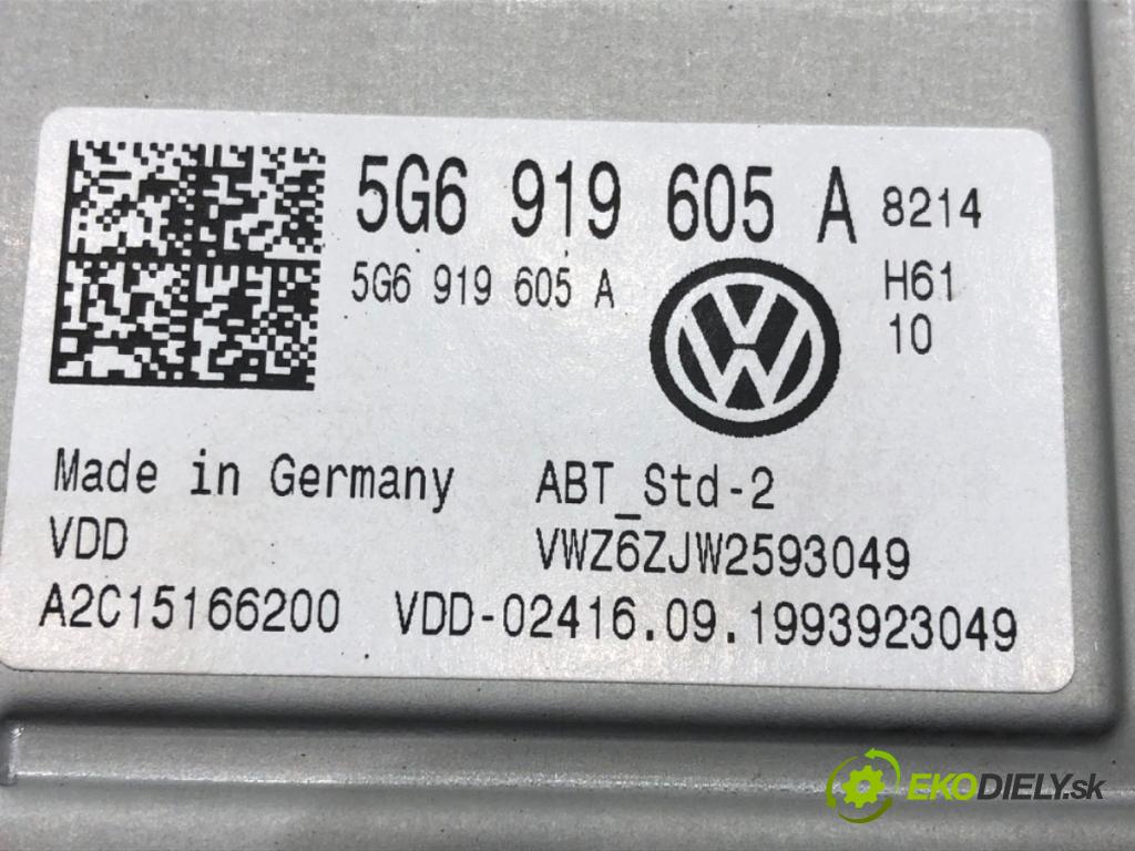 VW T-CROSS (C11) 2018 - 2022    1.0 TSi 85 kW [116 KM] benzyna 2018 - 2022  Dislpej 5G6919605A (Prístrojové dosky, displeje)