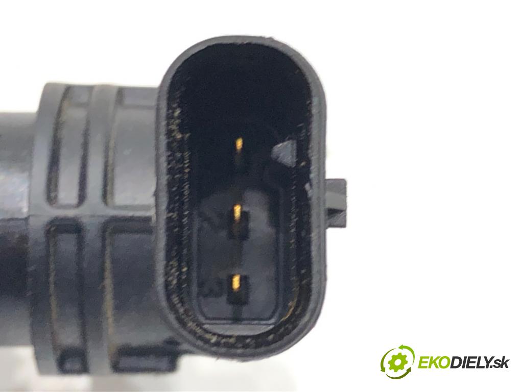 VW T-CROSS (C11) 2018 - 2022    1.0 TSi 85 kW [116 KM] benzyna 2018 - 2022  snímač pozice vačkového hřídele 04C907601K (Snímače polohy kliky, vačky)