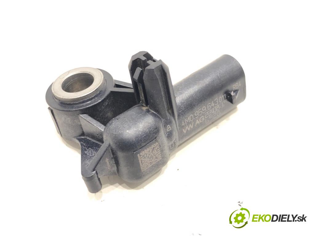 VW T-CROSS (C11) 2018 - 2022    1.0 TSi 85 kW [116 KM] benzyna 2018 - 2022  Snímač nárazu 4M0959643 (Snímače nárazu)