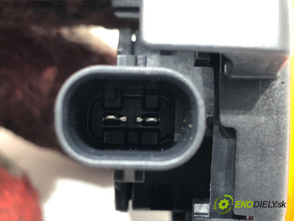 VW T-CROSS (C11) 2018 - 2022    1.0 TSi 85 kW [116 KM] benzyna 2018 - 2022  Snímač nárazu 4M0955557A (Snímače nárazu)