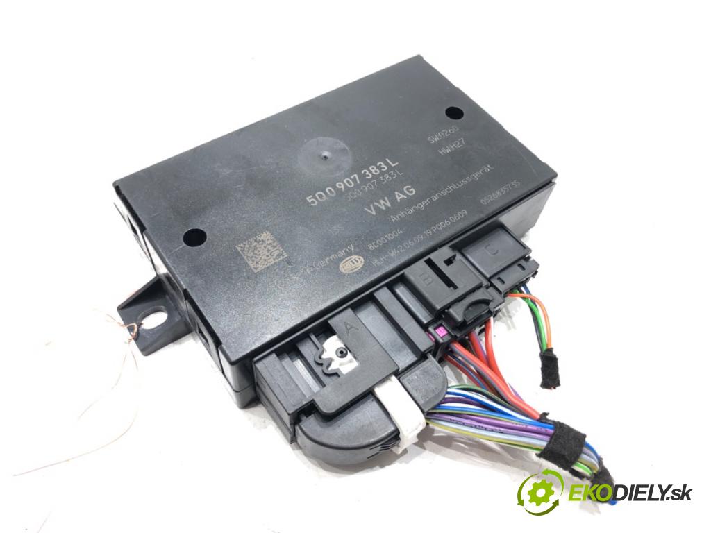 VW T-CROSS (C11) 2018 - 2022    1.0 TSi 85 kW [116 KM] benzyna 2018 - 2022  Modul ťažného oka 5Q0907383L (Ostatné)
