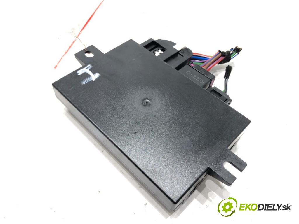 VW T-CROSS (C11) 2018 - 2022    1.0 TSi 85 kW [116 KM] benzyna 2018 - 2022  Modul ťažného oka 5Q0907383L (Ostatné)