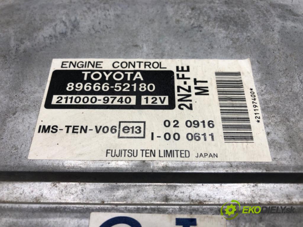 TOYOTA YARIS VERSO (_P2_) 1999 - 2005    1.3 (NCP20_, NCP22_) 62 kW [84 KM] benzyna 2002 - 2005  riadiaca jednotka Motor 89666-52180 (Riadiace jednotky)