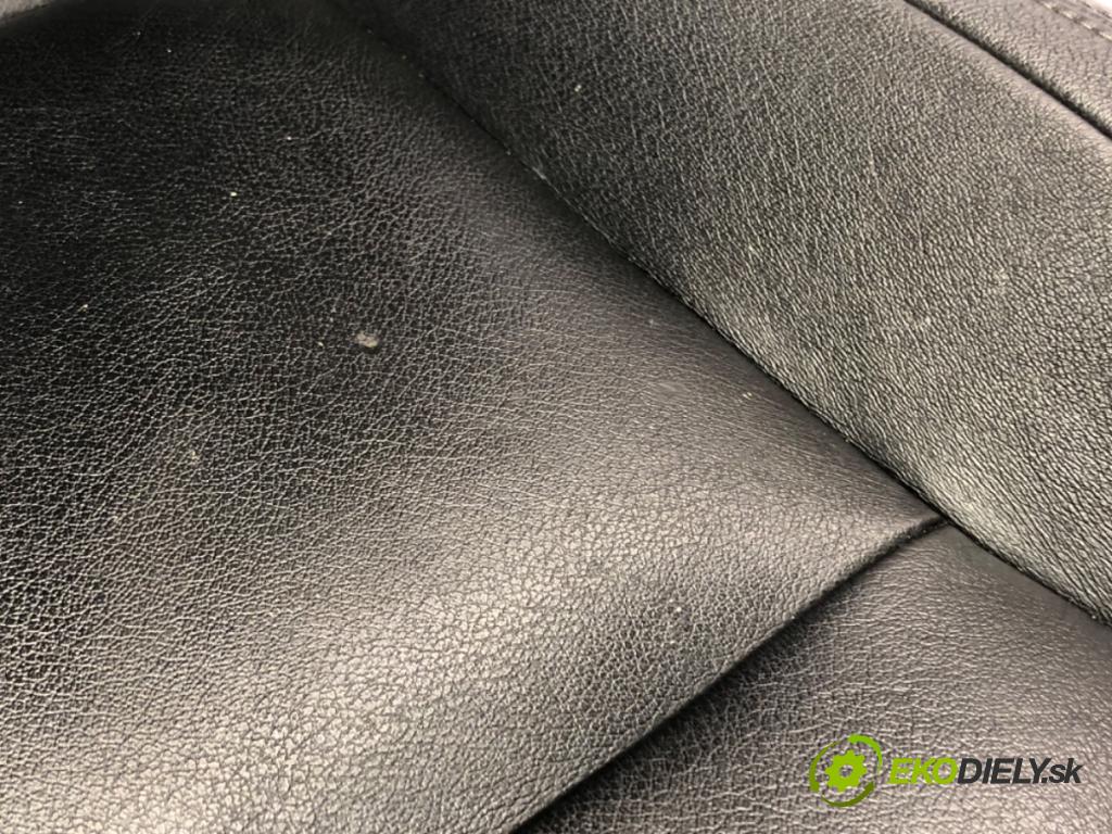 PEUGEOT 5008 (0U_, 0E_) 2009 - 2017    1.6 16V 115 kW [156 KM] benzyna 2009 - 2017  Sedadlo pravy predný