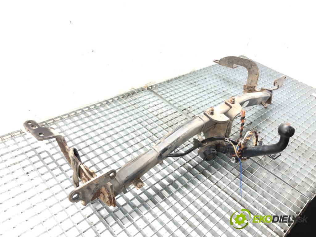 PEUGEOT 5008 (0U_, 0E_) 2009 - 2017    1.6 16V 115 kW [156 KM] benzyna 2009 - 2017  Hák tažné zařízení  (Tažná zařízení)